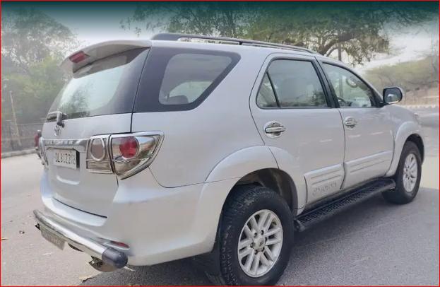 Toyota Fortuner 3.0 4x2 MT 2013