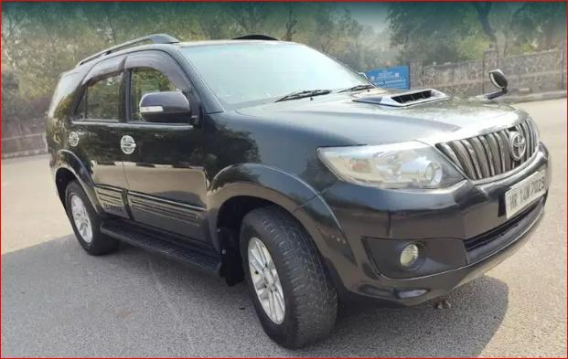 Toyota Fortuner 3.0 4x4 AT 2013