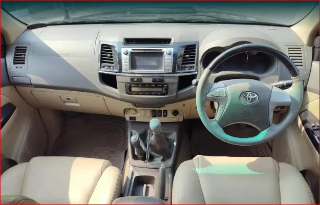 Toyota Fortuner 3.0 4x4 AT 2013