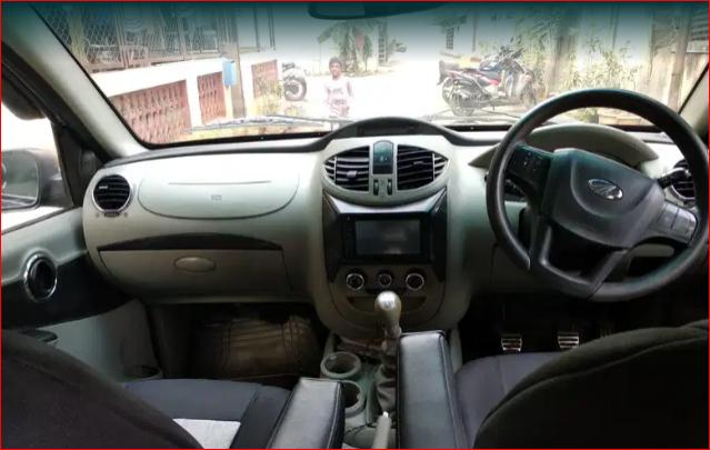 Mahindra NuvoSport N8 2016