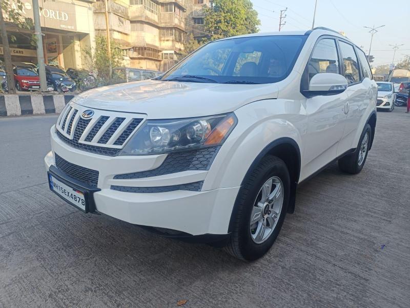 Mahindra XUV500 W10 2015