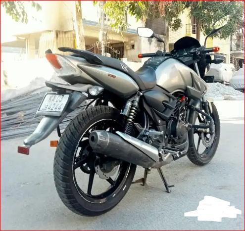 TVS Apache RTR 160cc 2015