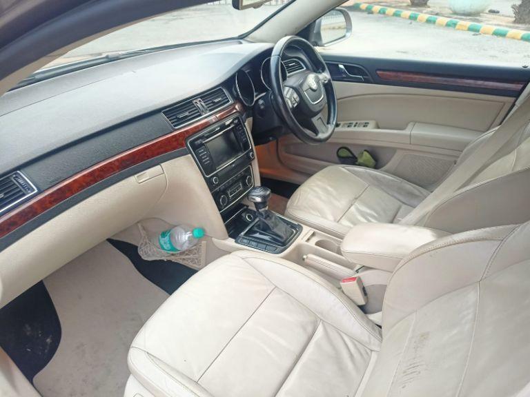 Skoda Superb Elegance 2.0 TDI CR AT 2014