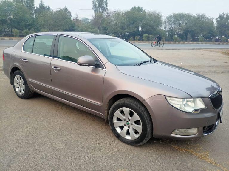 Skoda Superb Elegance 2.0 TDI CR AT 2014