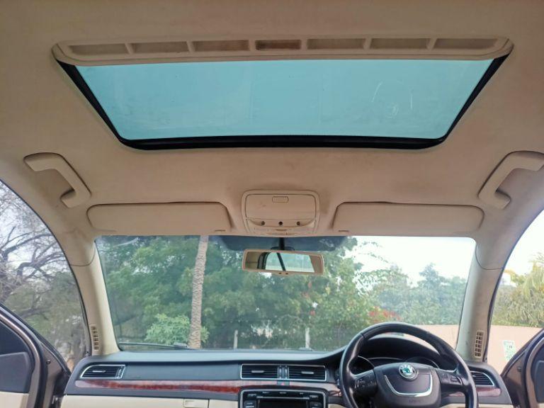 Skoda Superb Elegance 2.0 TDI CR AT 2014