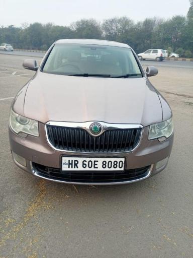 Skoda Superb Elegance 2.0 TDI CR AT 2014