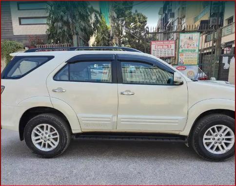 Toyota Fortuner 3.0 4x2 MT 2013