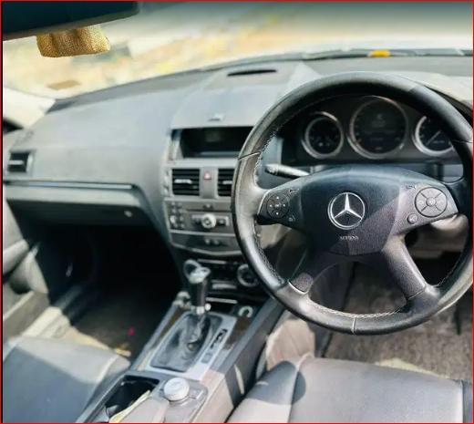 Mercedes-Benz C-Class 200 CGI 2011