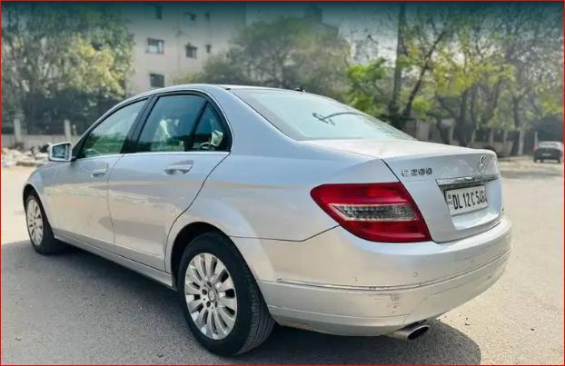 Mercedes-Benz C-Class 200 CGI 2011