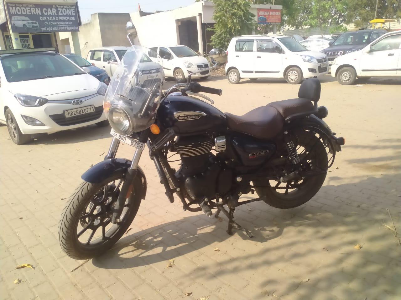 Royal Enfield Meteor 350 Stellar 2022