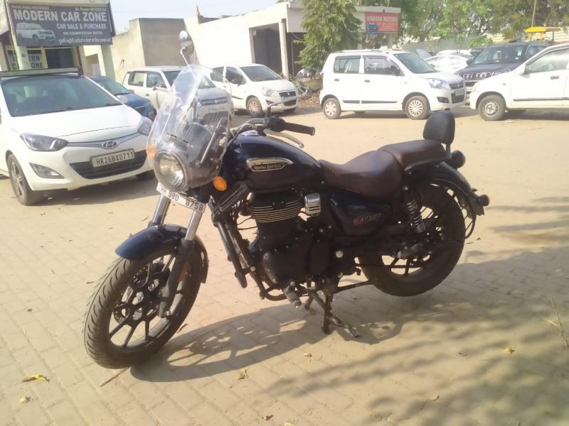 Royal Enfield Meteor 350 Stellar 2022