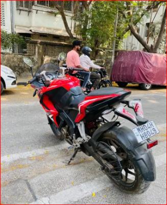Bajaj Pulsar RS200 2016