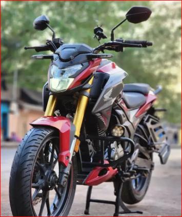 Honda CB Hornet 160R CBS 2020