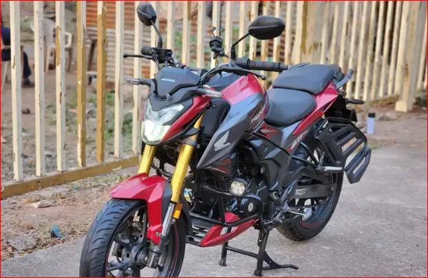 Honda CB Hornet 160R CBS 2020