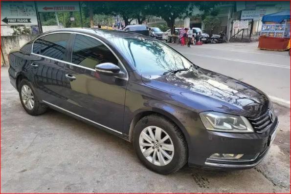 Volkswagen Passat Comfortline 2.0 TDI AT 2011