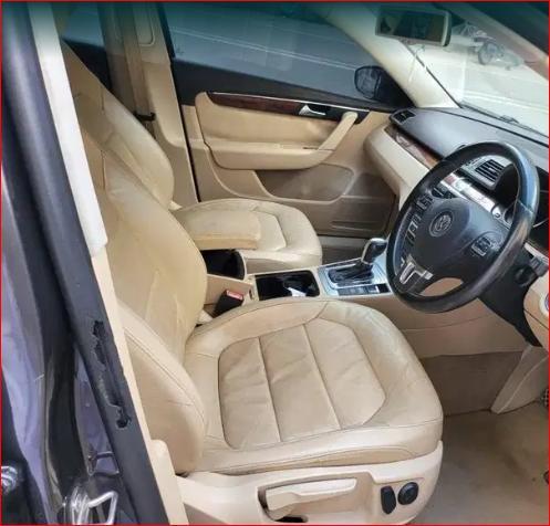 Volkswagen Passat Comfortline 2.0 TDI AT 2011