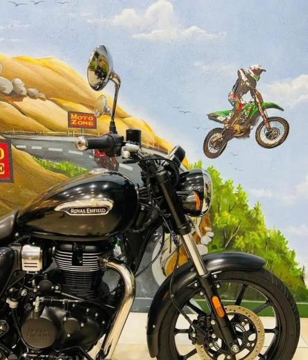 Royal Enfield Meteor 350 Stellar 2021