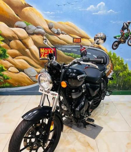 Royal Enfield Meteor 350 Stellar 2021