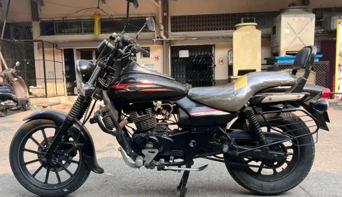 Bajaj Avenger 220cc 2016