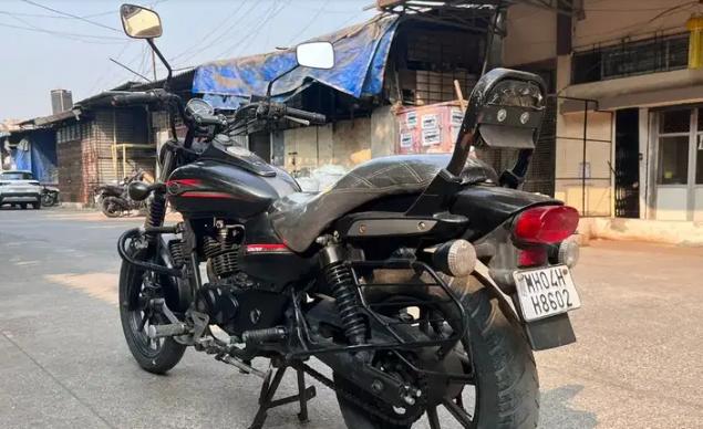 Bajaj Avenger 220cc 2016