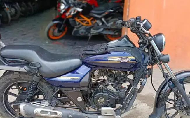 Bajaj Avenger Street 150 2016