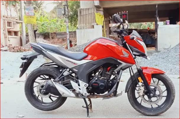 Honda CB Hornet 160R CBS 2016
