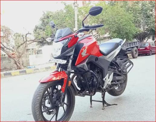 Honda CB Hornet 160R CBS 2016