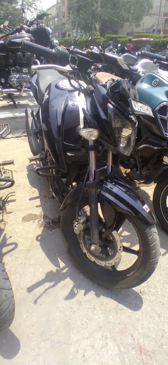 TVS Apache RTR 160 4V Carburetor With Rear Disc 2018