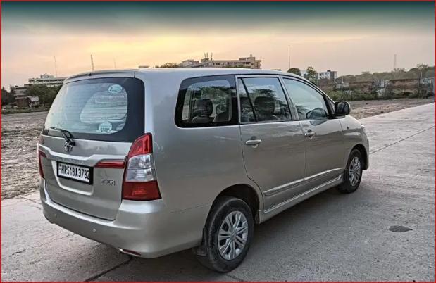 Toyota Innova 2.5 GX 7 STR BS IV 2014