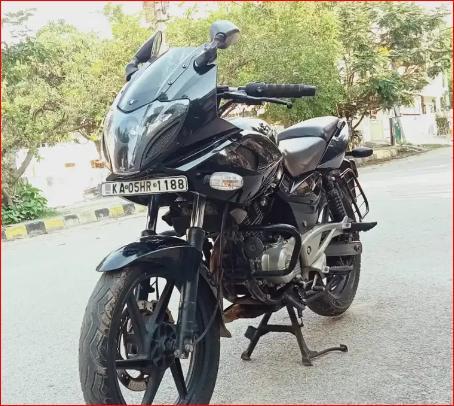 Bajaj Pulsar 200cc 2011