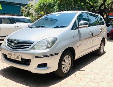 Toyota Innova 2.5 V 7 STR 2010