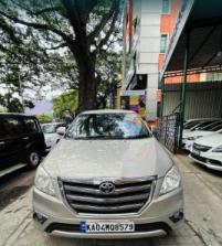 Toyota Innova 2.5 V 8 STR 2015