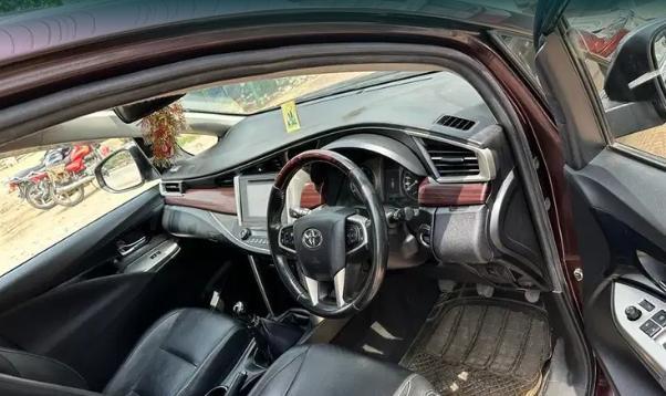 Toyota Innova Crysta 2.8 Z AT 7 STR 2017