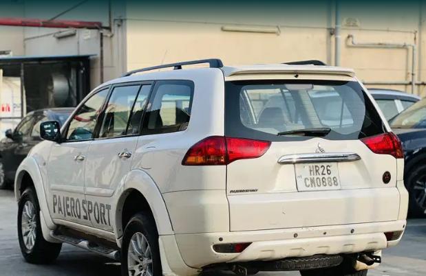 Mitsubishi Pajero Sport 4X4 2015