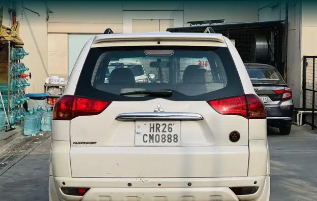 Mitsubishi Pajero Sport 4X4 2015