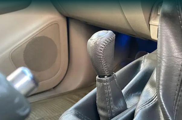 Toyota Fortuner 3.0 4X4 MT 2012