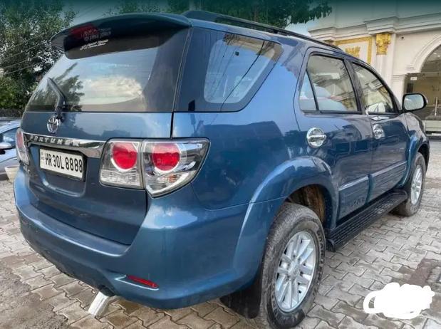 Toyota Fortuner 3.0 4X4 MT 2012