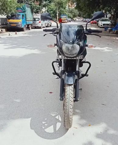 Bajaj Pulsar 150cc 2011