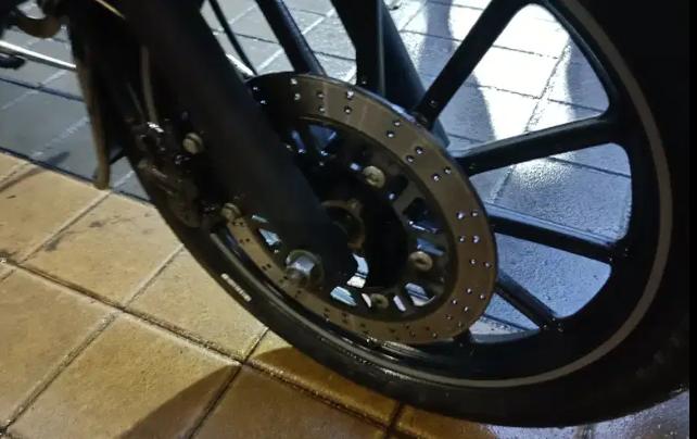 Bajaj Avenger Street 220 2018