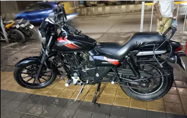 Bajaj Avenger Street 220 2018