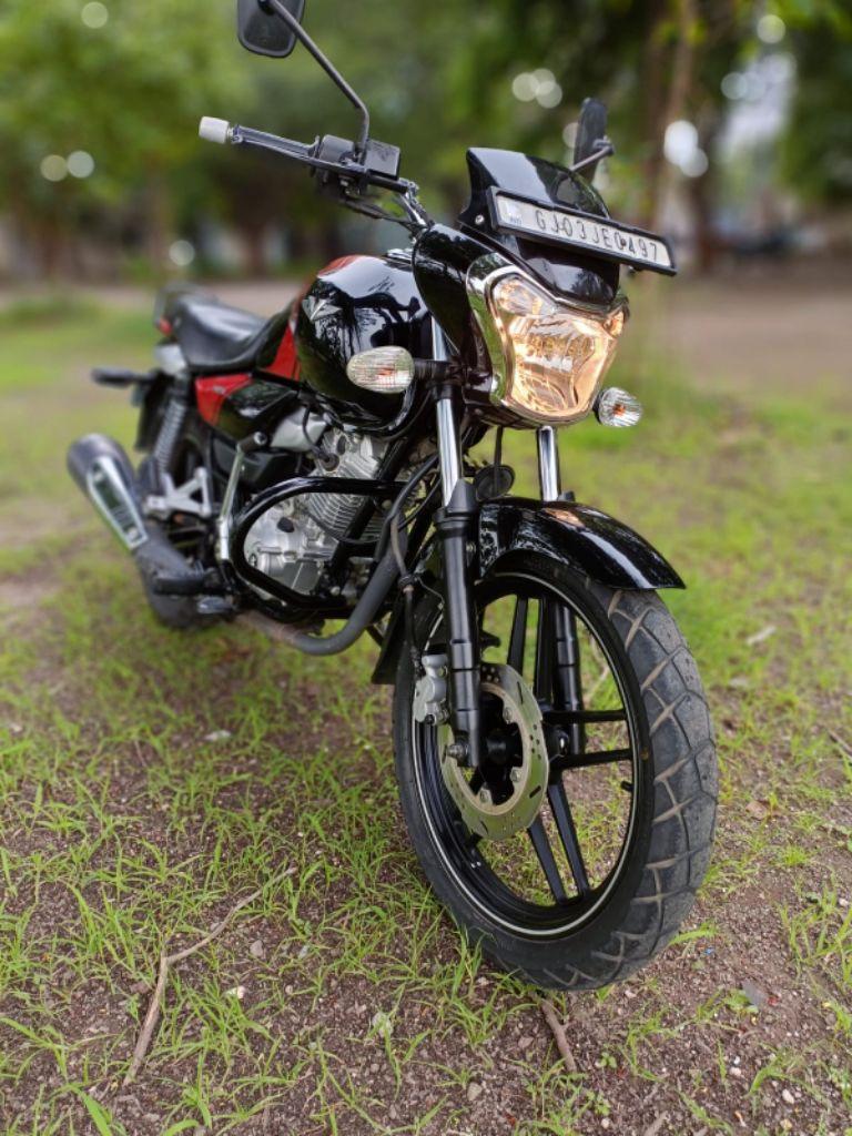 Bajaj V15 150cc 2016