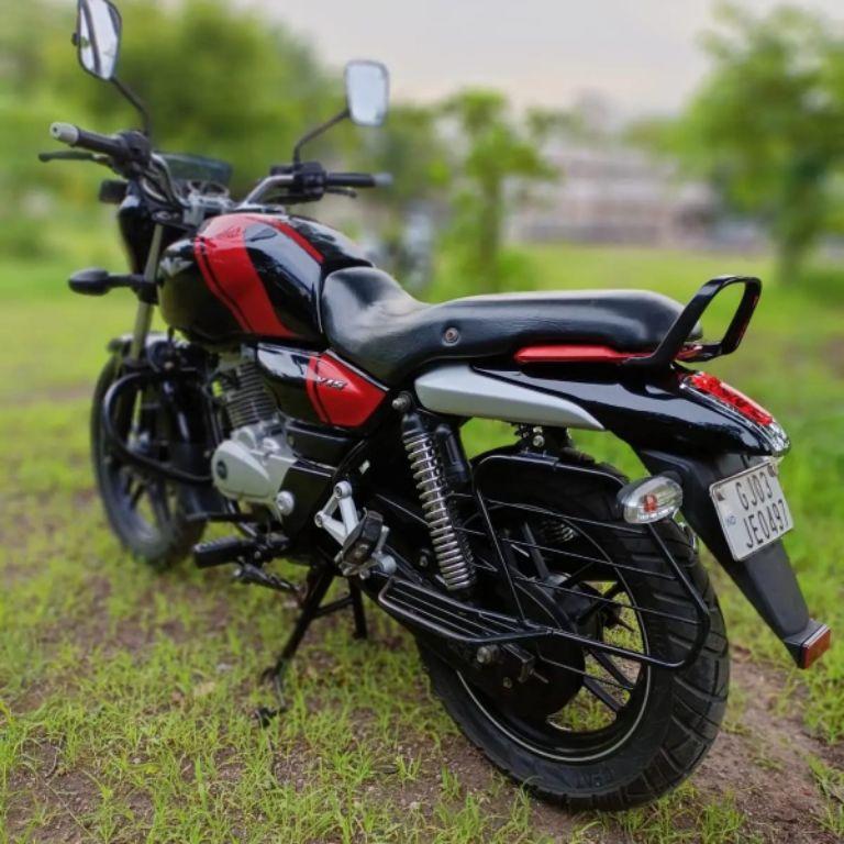 Bajaj V15 150cc 2016