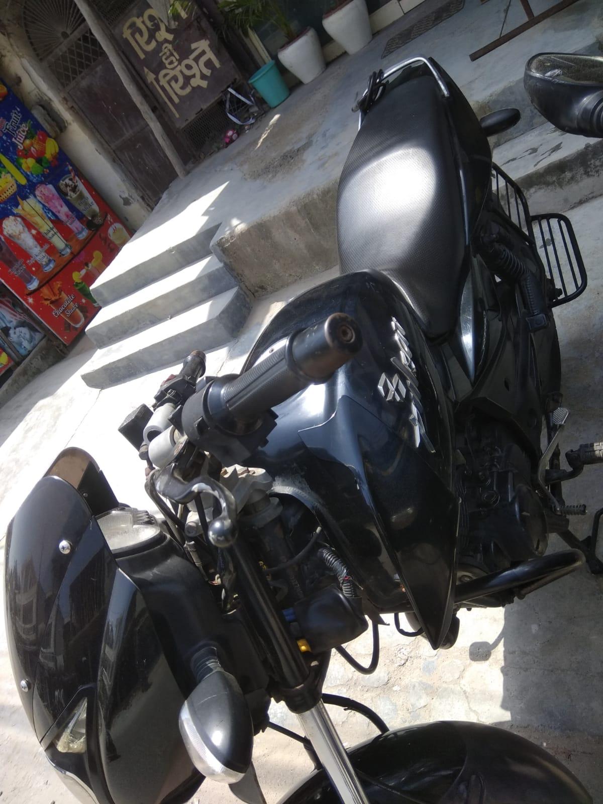 Bajaj Pulsar 150cc 2011