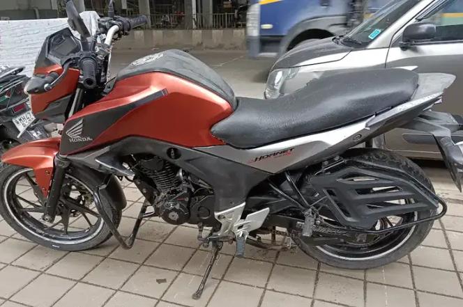 Honda CB Hornet 160R CBS 2016