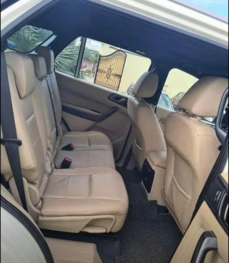 Ford Endeavour Titanium 3.2 4x4 AT 2017