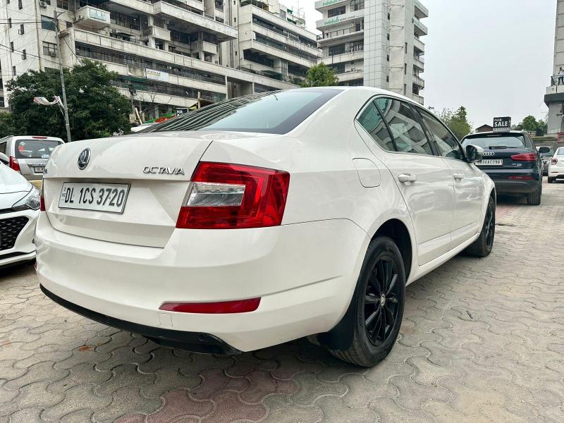 Skoda Octavia Elegance 2.0 TDI AT 2014