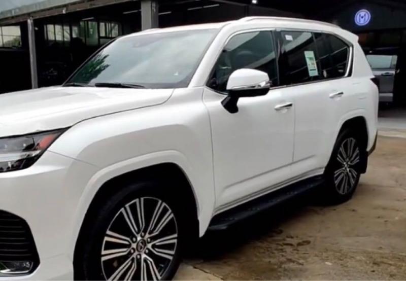 Lexus LX 450d 2017