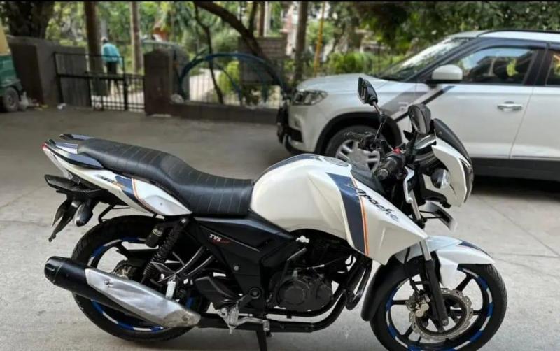 TVS Apache RTR 160cc Rear Disc 2017