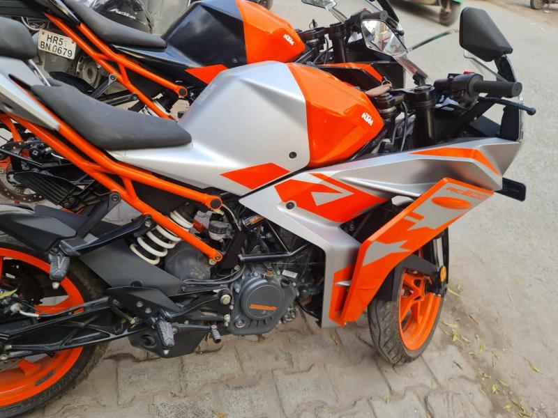 KTM RC 200 2022