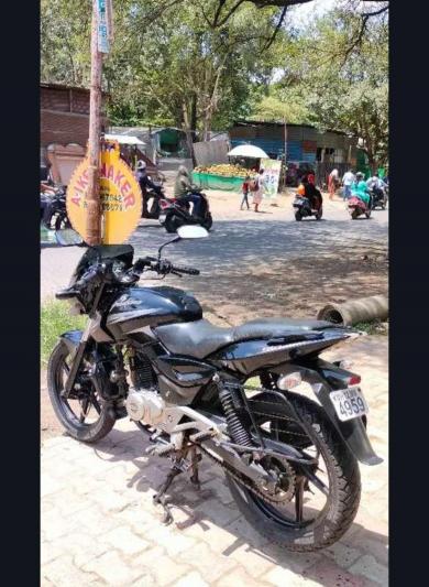 Bajaj Pulsar 180cc 2015